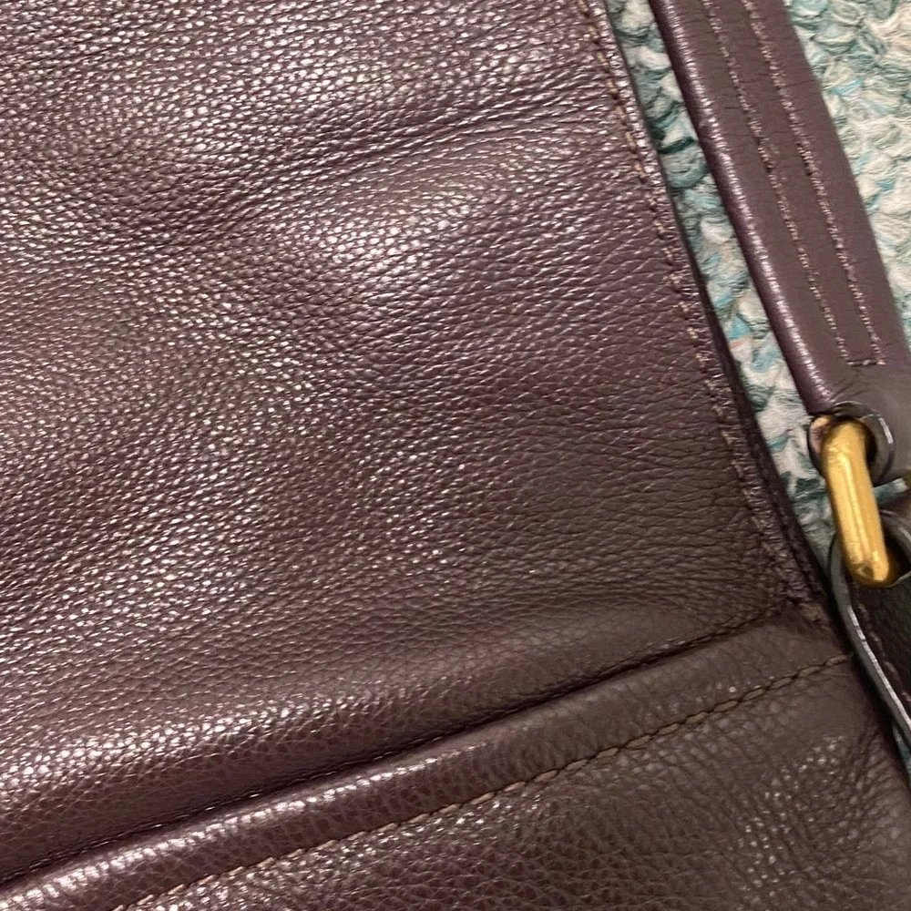 Marc By Marc Jacobs Navy Blue Shoulder Bag with Gold Hardware - Picture 5 of 5